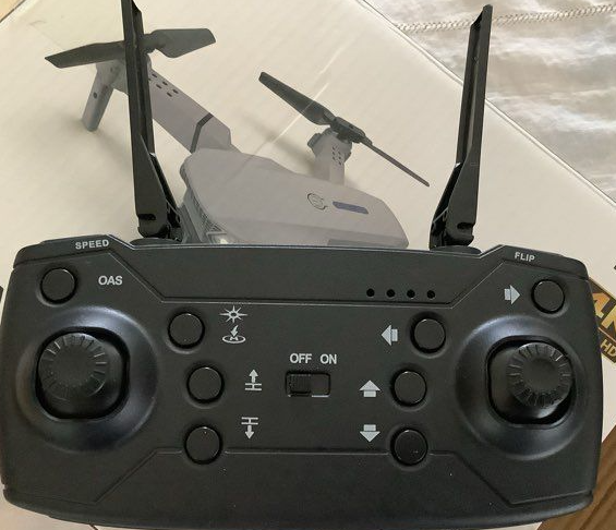 Drone E88 neuf